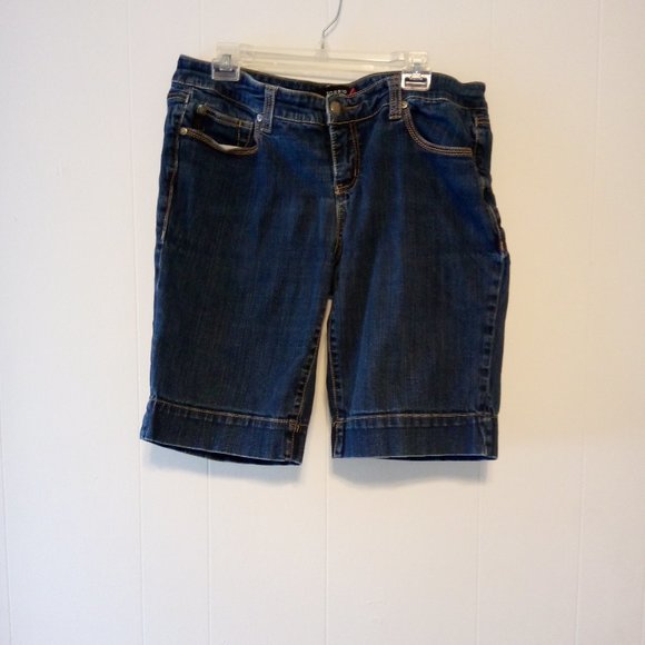 Torrid Pants - Torrid - Jean Shorts - Size: 16